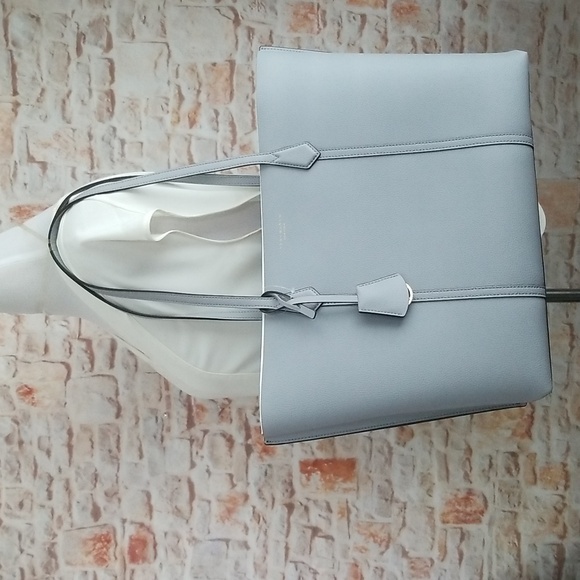 NWOT Tory Burch Perry Triple Compartment Leather Tote - Picture 2 of 12